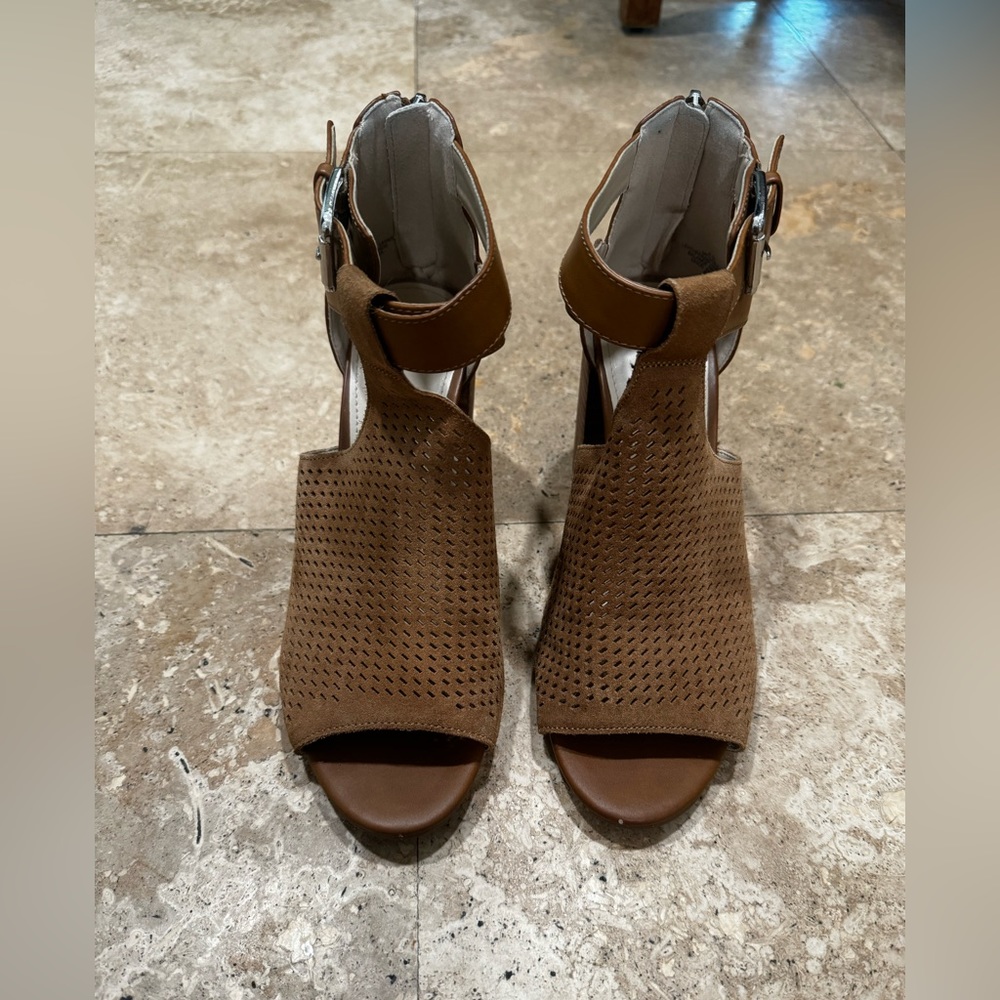 Selling brown booties